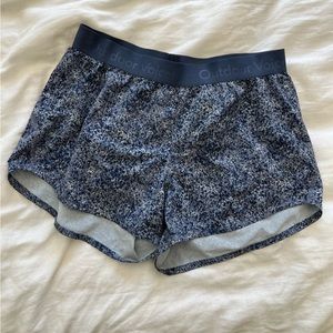 Outdoor Voices Shorts Size M Relay Short